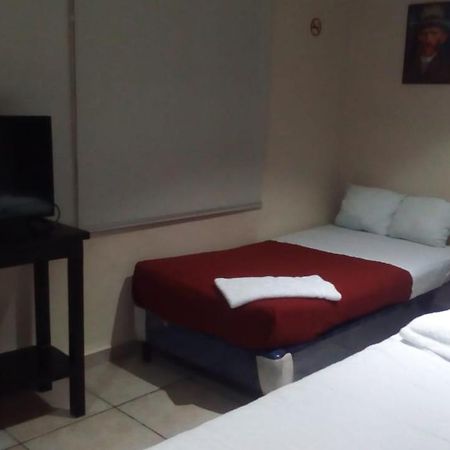 Domus Hotel San Salvador Buitenkant foto